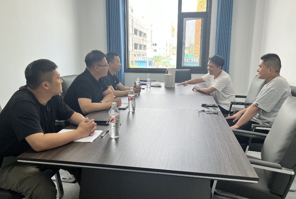 赴恒口衫木云智能科技包裝有限公司、恒康欣石玻璃纖維有限公司走訪調(diào)研、業(yè)務(wù)洽談
